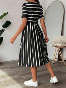 SHEIN Robe de maternité rayée à col rond, décontractée, pour tous les jours et les fêtes - Noir - Voir 2