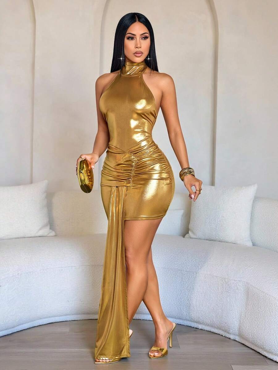 SOLERSUN 春夏女装：优雅迷人，是派对和聚会的完美之选。特色包括金色饰边、光泽面料、针织弹力面料、挂脖式设计、纽扣、露背、缎带、臀部褶裥以及性感迷你连衣裙。 - 金色 - 查看 1