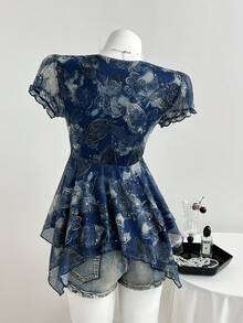 Elamini 复古 Perris 花卉亮片 V 领短袖收腰不对称下摆娃娃衫，适合春夏女装，包括女士上衣和衬衫、夏季女装、短袖上衣和夏季女装。 - 藏蓝色 - 查看 2