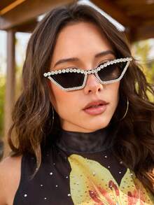 ROMWE Grunge Punk 1 件女士新款时尚黑猫眼时尚眼镜，带水钻装饰，高端奢华装饰眼镜派对太阳镜海滩配饰女士海滩配饰眼镜太阳镜基础款秋冬女士服装商务休闲礼物适合夏季海滩度假、户外、旅行 - 黑色 - 查看 3