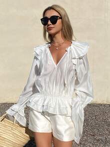 Livesso 荷叶边V领系腰宽松休闲女式外套 - 白色 - 查看 4