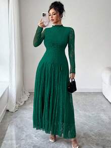 Modelyn 法式高领蕾丝收腰连衣裙（女款） - 墨綠色 - 查看 3