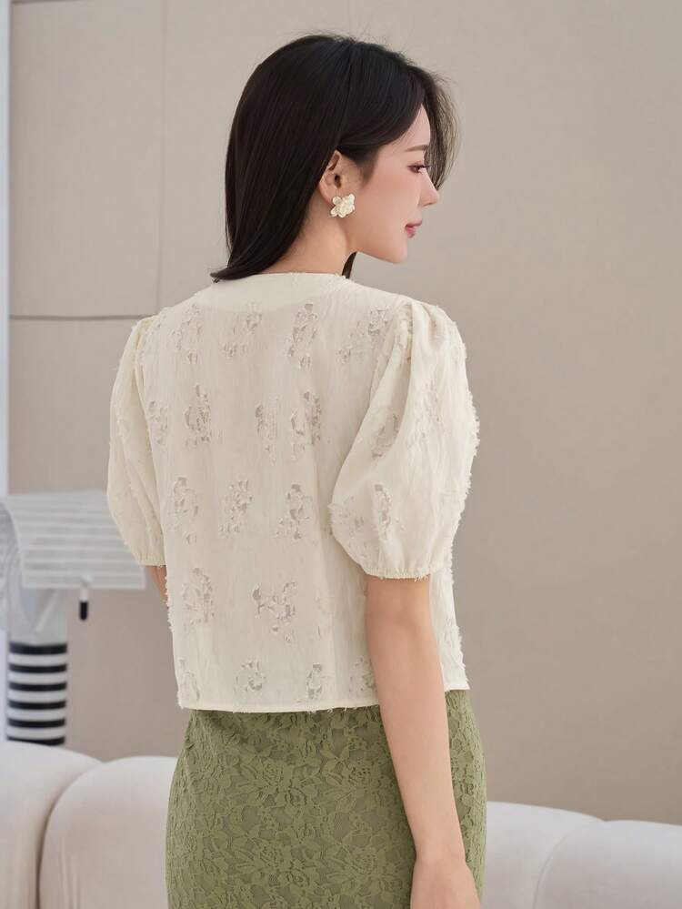 Textured Embroidered Fabric Collared Princess Sleeve Elegant Formal Summer Blouse For Women