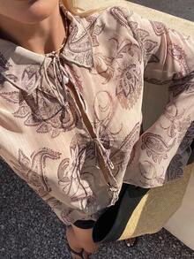 Livesso 女士休闲系带腰果印花长袖衬衫，日常百搭 - 卡其色 - 查看 6