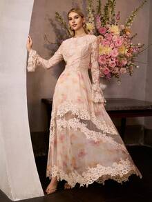 MOTF Soiréza Đầm maxi dài tay chuông cổ tròn thanh lịch – Chất liệu chiffon với phần thân trên phối ren và phần ren xuyên thấu độc đáo, kiểu dáng ôm sát | Lý tưởng cho các buổi tiệc, dạ hội, đêm giao thừa và các sự kiện trang trọng, trang phục mùa xuân, đầm mùa hè. - Màu be - Xem 6