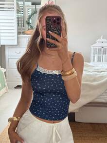 CovetEZ 女士花卉印花蕾丝拼接蝴蝶结装饰休闲百搭吊带衫 - 藏蓝色 - 查看 3