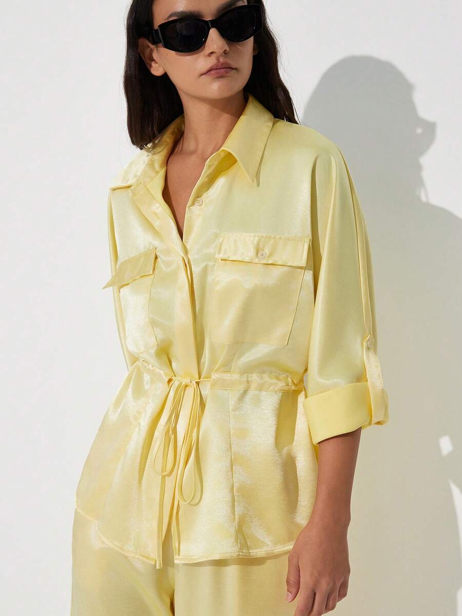 Aveloria Modichic 新款休闲宽松飘逸缎面长袖翻领收腰设计上衣搭配直筒裤两件套 - 黃色 - 查看 1