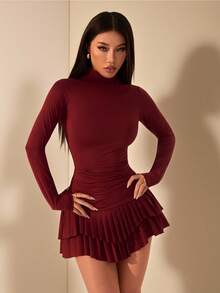 SHEIN PETITE 这款夏季秋冬季纯白色长袖修身褶皱迷你双层连衣裙,适合毕业舞会、鸡尾酒会、浪漫约会、叠穿、派对、正式活动、万圣节、圣诞节等场合,是优雅的派对礼服之选。 - 酒紅色 - 查看 4