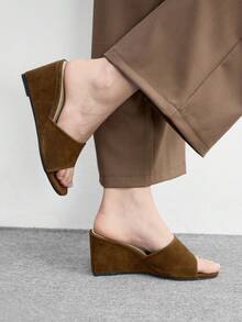 CUCCOO BIZCHIC Women's Rhinestone Embellished Casual Platform Slide Sandals - Brown - View 7