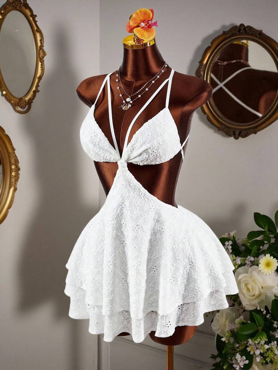 Amplova 女士性感露背迷你连衣裙，激光切割刺绣，镂空腰身和荷叶边下摆 - 白色 - 查看 1