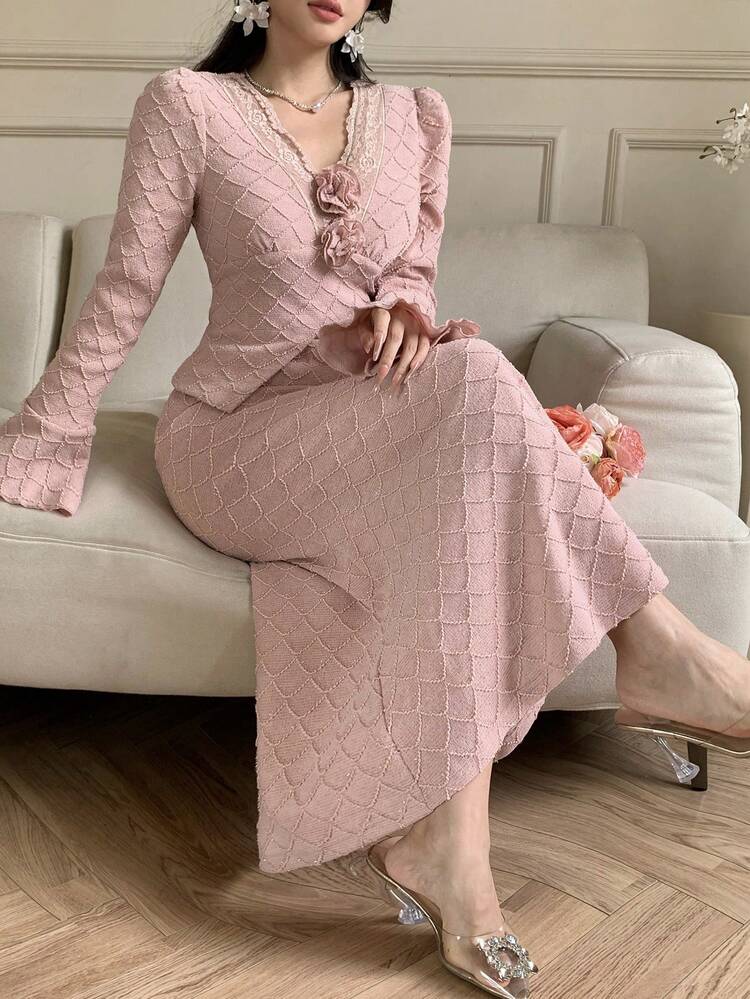 Women's Elegant Textured Lace Patchwork Petal Sleeve Top And Skirt 2-Piece Set, Spring/Summer