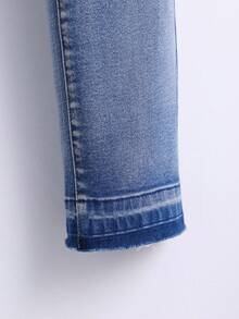 Quần jean denim dáng ôm, rách nhẹ, phối màu tương phản dành cho nam thiếu niên, thích hợp cho mùa hè và mùa xuân. Chiếc quần jean màu xanh nhạt này có chất liệu pha cotton thoải mái, kiểu dáng tôn dáng và mang phong cách đường phố đa năng. Phù hợp cho dạo phố, đi chơi hàng ngày, đi học, đi làm, tụ họp, ở nhà và các kỳ nghỉ quanh năm. - Rửa trung bình - Xem 5