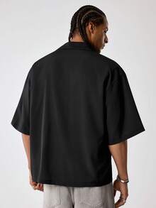 MONOPOLY X SHEIN 男士休闲卡通印花短袖衬衫，夏季 - 黑色 - 查看 2