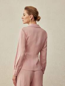 MOTF PREMIUM 简约优雅亚麻腰部金属扣装饰衬衫，春夏款 - 粉色 - 查看 4