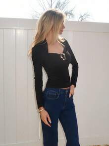 Sydney Algeri New Autumn Metal Decor Button Hollow Out Women T-Shirt - Black - View 3
