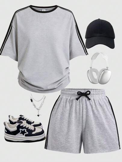SHEIN 少女两件套灰色针织休闲宽松美式英语标语印花圆领短袖T恤和印花短裤，适合夏季街头运动穿着