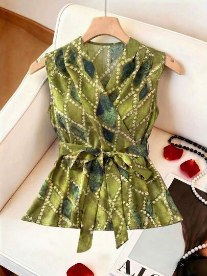 GlowEve 女士优雅时尚通勤休闲舒适迷人复古简约高端浪漫假日无袖V领开衫蝴蝶结腰带抽绳A字下摆印花背心（随机印花）