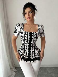 Franclia Women's Casual Ruffle Hem Floral Print Square Neck Short Sleeve Blouse - Black - View 5