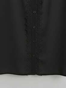 Franclia 女士白色领珍珠装饰拼接蕾丝花瓣袖休闲衬衫，适合日常穿着、通勤、外出、下午茶、约会、度假等场合。优雅女士灯笼袖衬衫，珍珠衬衫，端庄衬衫，黑色西式上衣，黑色上衣，优雅黑色女士衬衫，优雅珍珠上衣，女士工作服，职业衬衫，工作套装，女士最佳新款衬衫，法式衬衫，女士衬衫，优雅时尚新款衬衫，畅销最新款女士上衣，新品上市。 - 黑色 - 查看 6