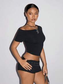SHEIN ICON Áo thun nữ màu trơn cổ lệch vai tay ngắn rách ôm sát gợi cảm - màu đen - Xem 3
