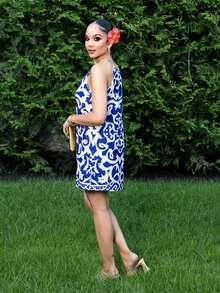 Melissa Matos Vacation Casual All-Over Print Halter Mini Dress Blue White Dress Blue Beach Dress Resort Wear Mediterranean Style Clothes Halter Neck Dress Blue And White Dress Mediterranean Dress, Mediterranean Style Dress,Casual Woman Style, Fall Outfits For Women, Chic Autumn,Going Out Outfit,Elegant Outfits,Country Style For Women,National Day, New Year Clothes, Going Out Outfit, Luxury Elegant Graduation Party - Blue and White - View 6