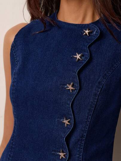 COSMINA Women's Denim Wavy Trim Metal Decor Sleeveless Asymmetric Hem Casual Elegant Commute Vintage Cropped Denim Top With Scallop Floral Trim And Metal Starfish Buttons