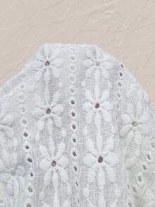 SHEIN LUNE 優雅白色夏季女款大尺碼方領鉤編鏤空上衣，短袖透氣蕾絲襯衫，休閒茶會風 - 杏色 - 查看 8