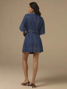 COSMINA 女士V领金属单排扣短花瓣袖休闲牛仔连衣裙 - 藍色 - 查看 3