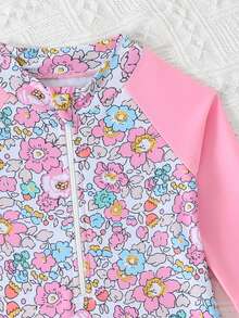 SHEIN Toddler Girl Swimsuit, Island & Palm Tree Print Long Sleeve Zipper One-Piece Swimwear, Cute Ruffle Raglan Sleeve Sun Protection Swimsuit - Multicolor - View 4