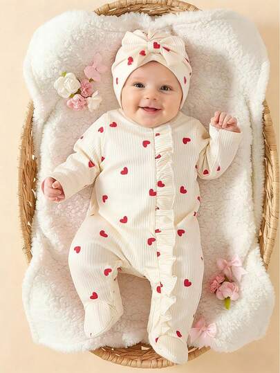 SHEIN Recién nacido bebé niña, pequeña edad, adecuado para primavera, verano, otoño e invierno. Rayas en beige claro. Dulce, lindo y adorable. Apertura frontal con cremallera cómoda y suelta. Decoración de volantes en las mangas y la parte inferior. Pantalón de una pieza con mangas y pies adjuntos. Incluye gorro para bebé. Conjunto de dos piezas. Adecuado para diversas ocasiones como fiestas, bodas, cumpleaños, celebraciones de la luna y otros eventos.