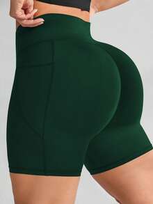 Màu xanh lá cây đậm