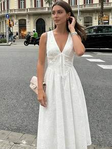 Franclia 纯色V领系腰带休闲无袖简约百搭连衣裙 - 白色 - 查看 1