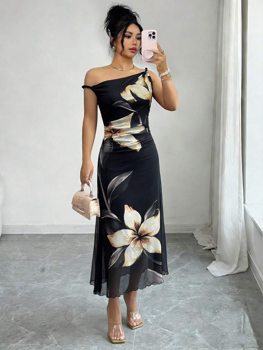 Rafferiza Đầm midi nữ in hoa, xếp ly, bất đối xứng - màu xanh lá - Xem 1