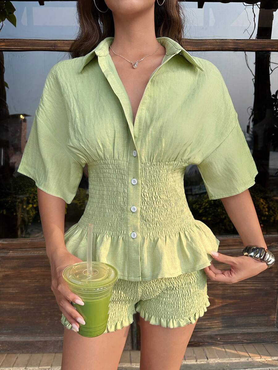 MainGRL Bộ đồ hai mảnh màu xanh lá chanh, áo peplum tay lửng có cổ và quần short cạp cao, hoàn hảo cho kỳ nghỉ biển, bữa ăn trưa và những buổi đi chơi thường ngày, phong cách ngọt ngào giản dị mùa xuân/hè 2026. - màu xanh lá - Xem 1