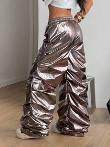 Coolane Y2K银色PU涂层降落伞裤，直筒阔腿裤脚口袋松紧腰长裤 - 銅色 - 查看 2