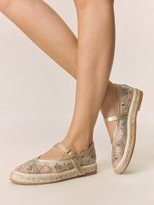 Styleloop Women's Flower Embroidered Buckle Design Fashionable Flat Casual Shoes, Bohemian Style, A Must For Travel, Summer Wear, Holiday Atmosphere - Gold - View 1