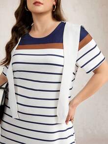 Zelara 大码女式航海休闲活动条纹圆领短袖休闲百搭连衣裙，适合夏季穿着，时尚舒适，波西米亚牛仔条纹连衣裙，T恤连衣裙，大码半袖连衣裙，休闲孕妇装，女式航海服饰，大码休闲连衣裙，女式游艇休闲连衣裙，条纹连衣裙，女式连衣裙，女式休闲连衣裙，女式夏季连衣裙，女式航海连衣裙，短袖连衣裙，女式水手服连衣裙，女式休闲连衣裙，女式条纹连衣裙，大码连衣裙 - 彩色 - 查看 8