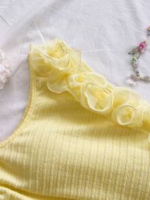 Soleia Camiseta de moda con cuello plisado asimétrico y volantes de unicolor para mujer - Amarillo - Ver 3