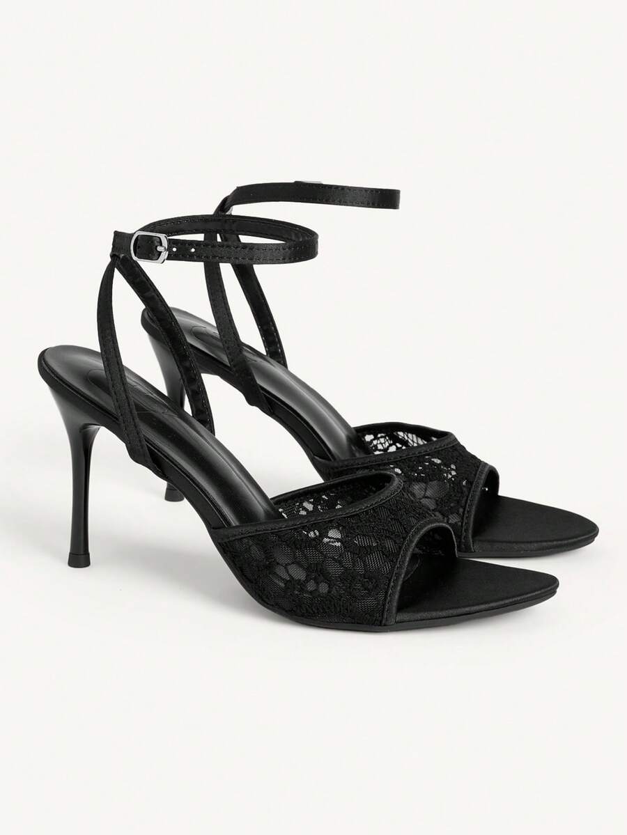 CUCCOO CHICEST Women's Buckle Design Casual Fashion Flat Sandals - Black - View 1