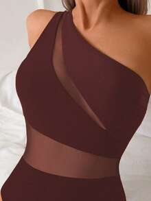 Swim Lushoire 女士春假连体泳衣，纯色网纱拼接，时尚不对称单肩露背设计，休闲优雅度假泳装 - 紅木色 - 查看 5