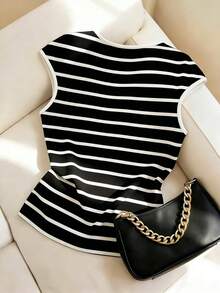Franclia French Minimalist Fitted Striped Knit Short Sleeve T-Shirt, Unique Design, Versatile, Spring/Summer New Arrival - Black - View 2