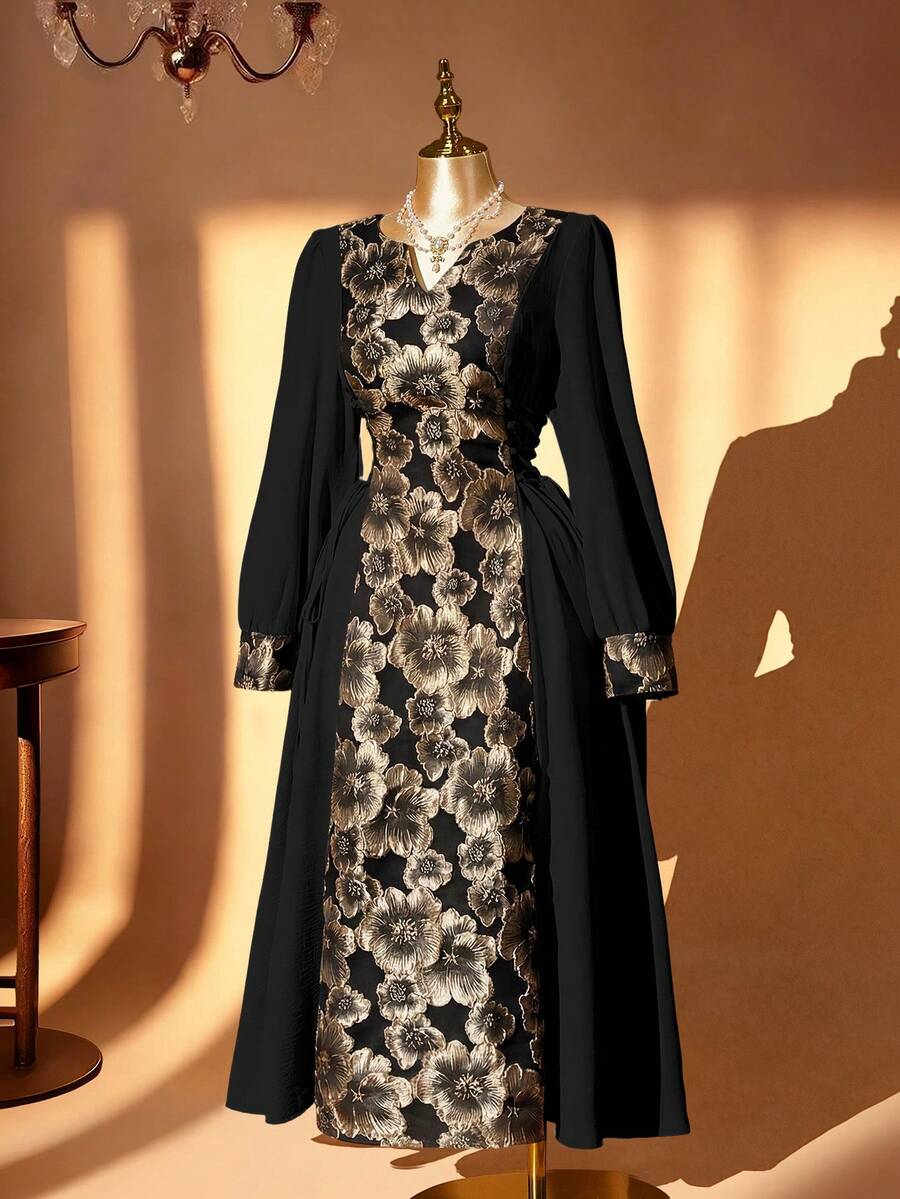 Rometta 大码女式V领拼接长裙,提花面料,3D立体花卉装饰,喇叭袖和收腰设计,适合海滩度假、通勤、派对、情人节、音乐节、母亲节、万圣节、感恩节、复活节、国庆节、新年、约会、圣诞节、婚礼季、秋冬季等各种场合。 - 黑色 - 查看 1