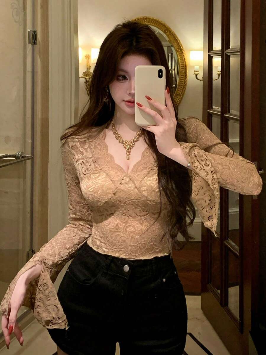 DAZY 春夏花卉镂空蕾丝拼接短款露脐上衣，优雅百搭，适合情人节、婚礼、派对、正式场合，修身剪裁，透视网纱长袖女式衬衫 - 卡其色 - 查看 1