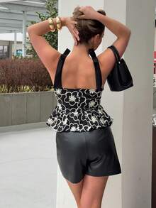 Jeta Ari 花卉刺绣荷叶边背心 - 黑色 - 查看 2