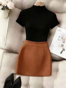 Franclia 法式优雅纯色圆领长袖T恤搭配褶皱中长裙，荷叶边装饰纽扣休闲新款女装两件套 - 彩色 - 查看 3