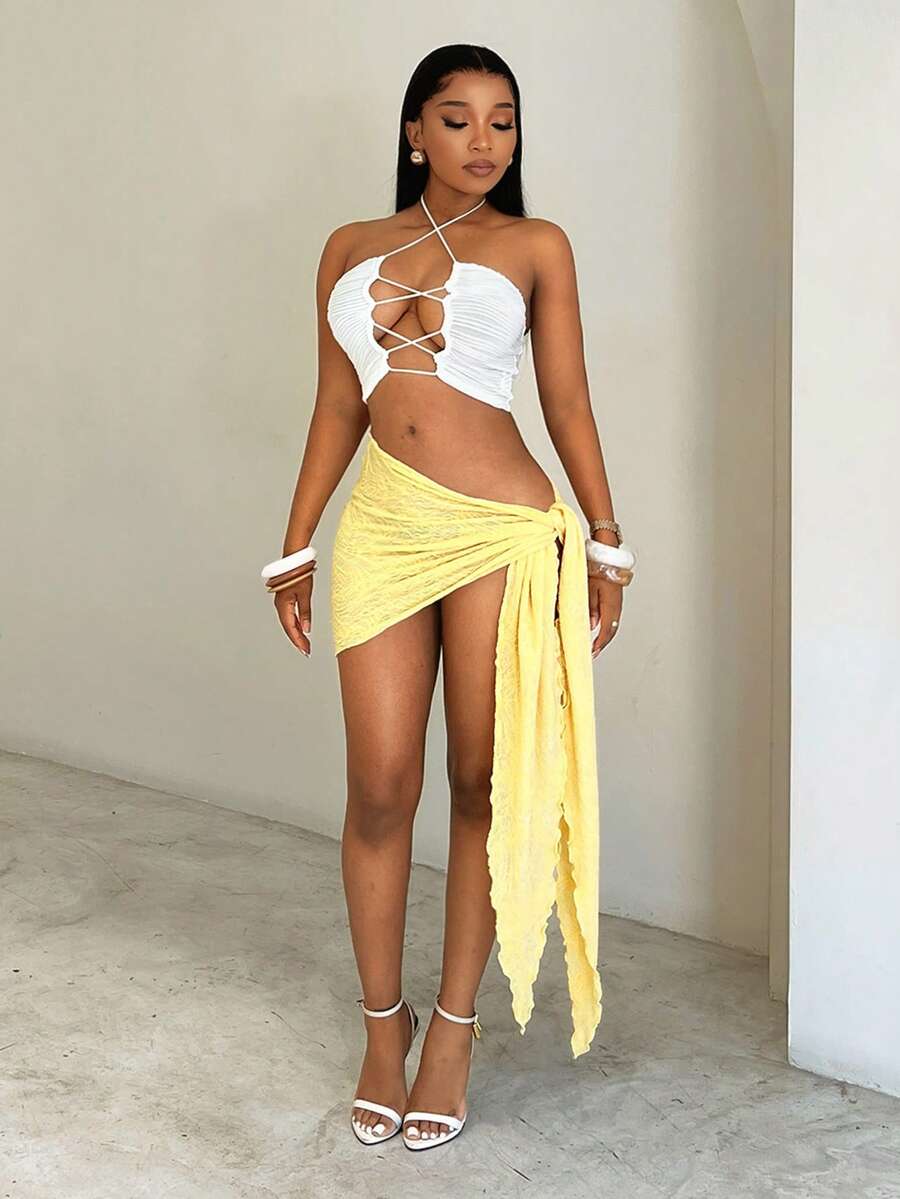 SHEIN BamGlam New Sexy Textured Top For Spring 2026, Featuring A Cross Tank Top And No Tank Top Collar Design, With An Explosive Vacation Casual Look On The Chest - White - View 1