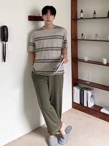 DAZY 男士純色與條紋T恤搭配純色鬆緊腰長褲休閒居家套裝，春夏睡衣 - 彩色 - 查看 6