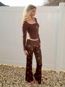 Sydney Algeri Cute Deer Embroidered Lace Blouse Paired With Deer Print Flare Pants, Autumn/Winter - Brown - View 5