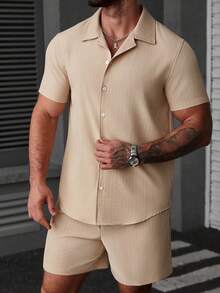 Manfinity CasualCool 男士纯色纽扣短袖衬衫和斜插口袋短裤休闲套装 - 卡其色 - 查看 6