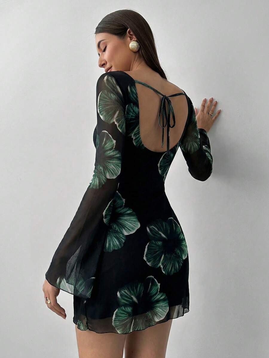 Aloruh Vestido mini ajustado de manga larga con espalda abierta y estampado de batik con cordones, sexy y de moda para mujer - Negro - Ver 1